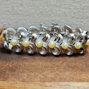 Vintage Trifari Crown Bracelet